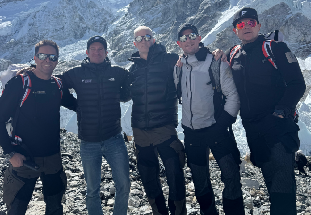 的氙气“外挂”缩短到4天18小时:“没有高反我感觉棒极了”冰球突破爆百万大奖登顶珠峰正常需40多天有人却靠124万元(图2) 的氙气“外挂”缩短到4天18小时:“没有高反我感觉棒极了”冰球突破爆百万大奖登顶珠峰正常需40多天有人却靠124万元(图2)